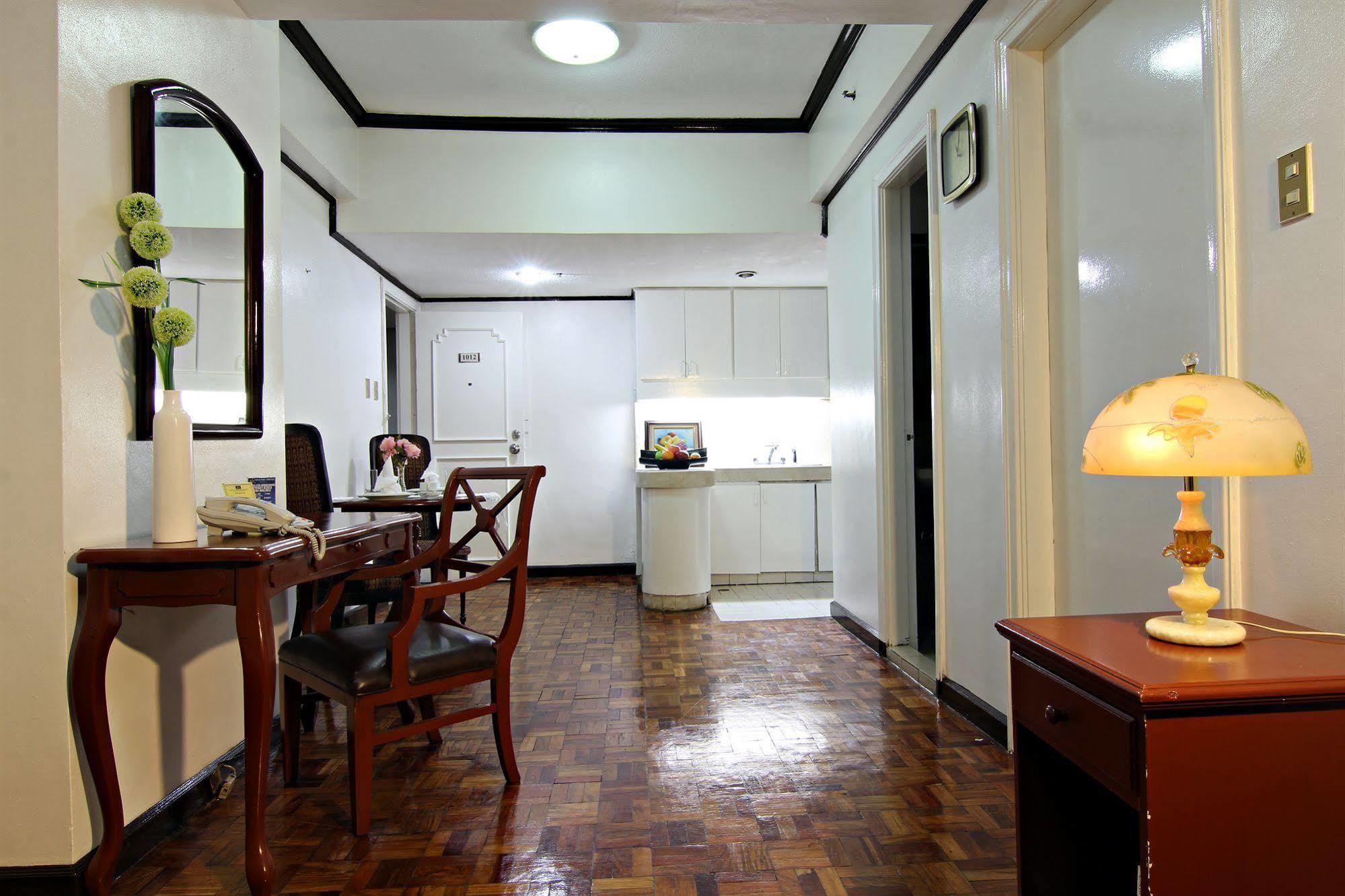 Mpt Suites Makati City Zewnętrze zdjęcie